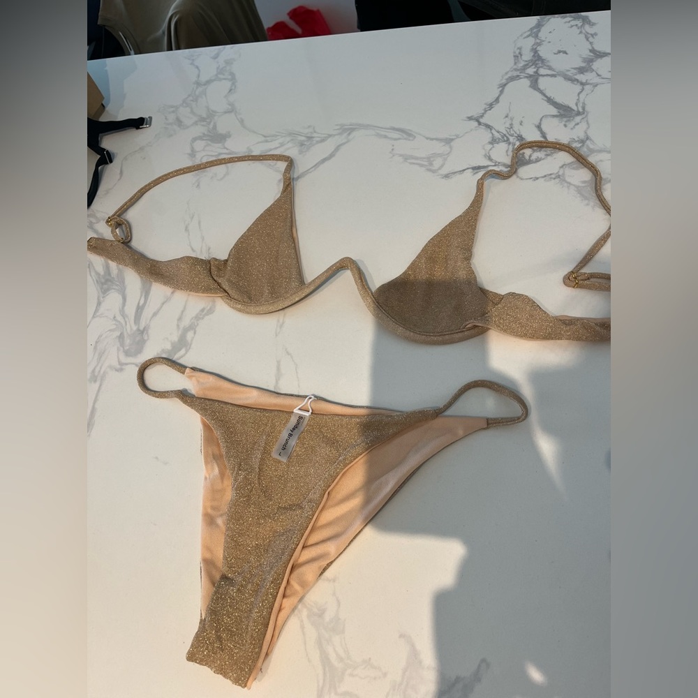 “Sunday Brunch” underwire bikini from Fashion Nova size L - brand new with tag